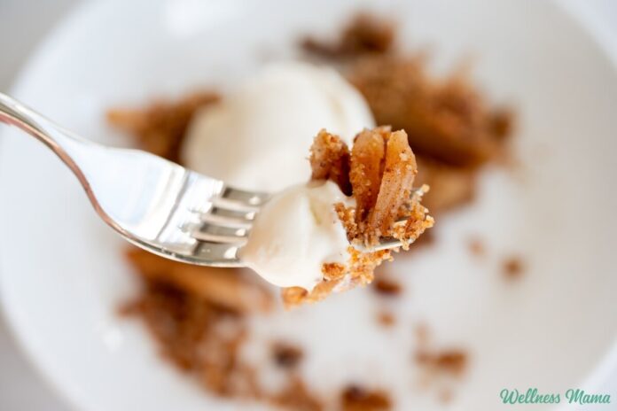Healthy-Spiced-Apple-Crisp-Recipe-Grain-Free.jpg